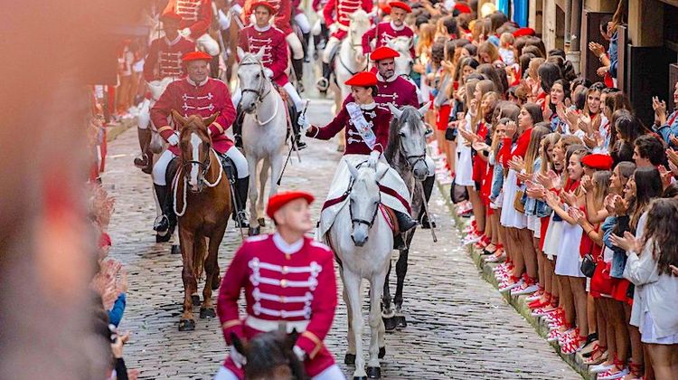 Fontarabie entre dans une fête unique et XXL